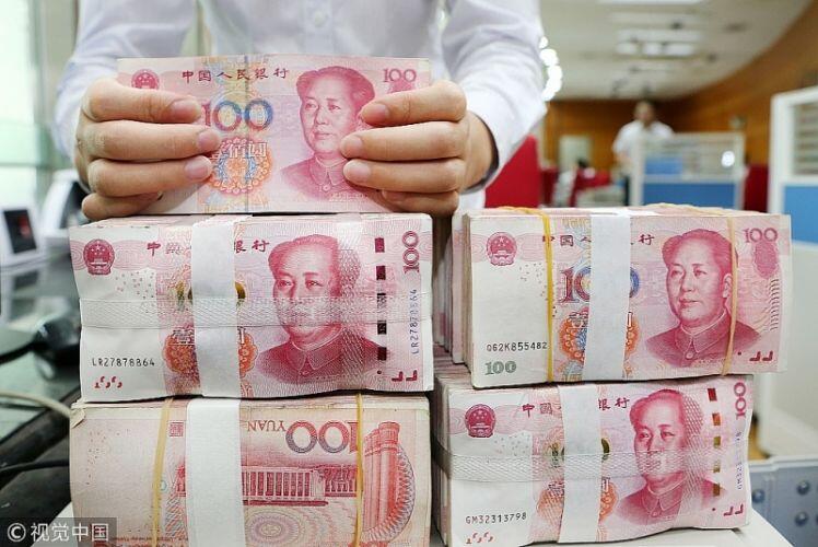 Lao vào chứng khoán, nhà đất, nhiều hộ gia đình Trung Quốc nợ nần chồng chất