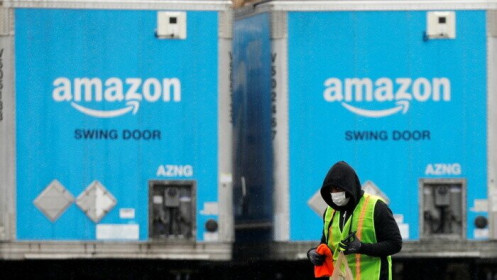 Amazon thưởng gần 2 triệu USD cho nhân viên tuyến đầu tiêm vaccine Covid-19