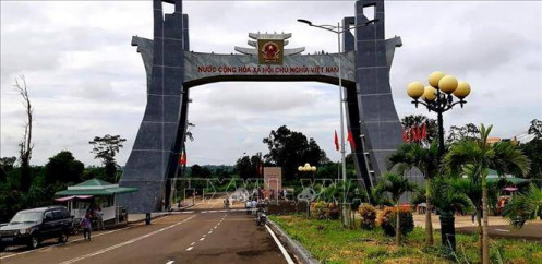 Phát triển hạ tầng thương mại biên giới Việt Nam - Campuchia