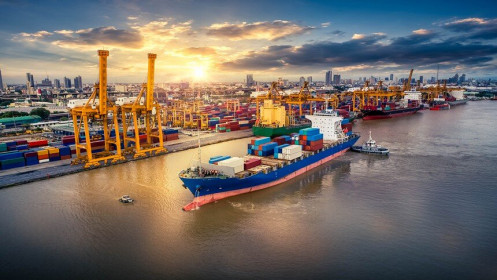 Cổ phiếu logistic đã quá nóng?