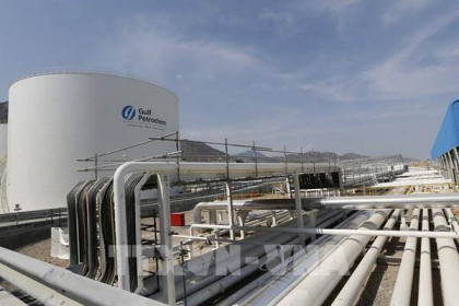 Giá dầu châu Á tăng hơn 1% trong phiên chiều 10/8