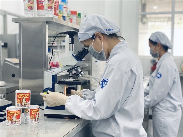 Vinamilk: Thương hiệu sữa được người tiêu dùng Việt chọn mua 10 năm liền