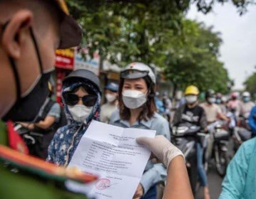 Hà Nội: Công an vào cuộc điều tra vụ mua 9 giấy đi đường giá 12 triệu đồng ở hiệu cầm đồ