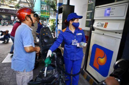Quỹ bình ổn giá xăng dầu Petrolimex tiếp tục âm 145 tỷ đồng