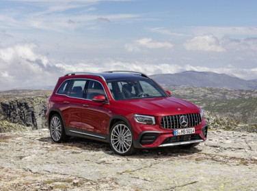Mercedes AMG GLB 35 4Matic ra mắt với giá bán 2,69 tỷ đồng
