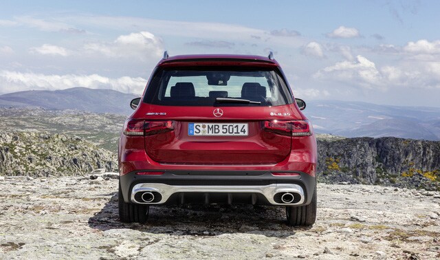 Mercedes AMG GLB 35 4Matic ra mắt với giá bán 2,69 tỷ đồng