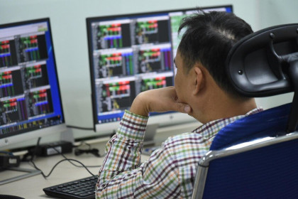 Nhiều doanh nghiệp bám víu vào “lợi nhuận khác”