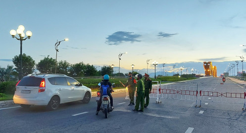 Nếu tình hình dịch bệnh không giảm, Đà Nẵng sẽ áp dụng “ai ở đâu thì ở đó” 7 ngày