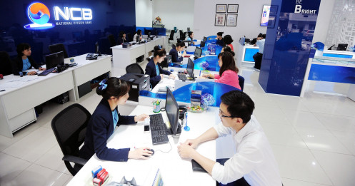 120.000 tỷ đồng bơm ra thị trường: Giá mua ngoại tệ bất ngờ lao dốc, lãi suất tiết kiệm tăng cục bộ