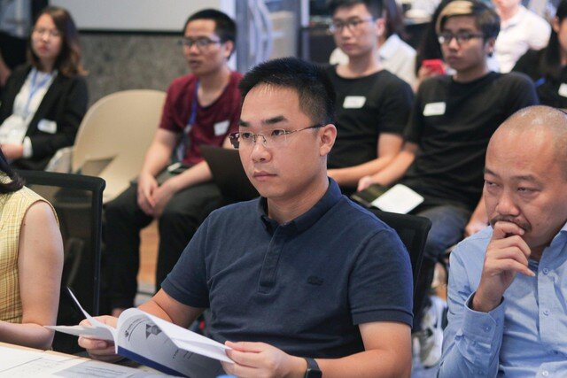 Startup có nên chạy đua với cuộc chơi đốt tiền của “nhà giàu”?
