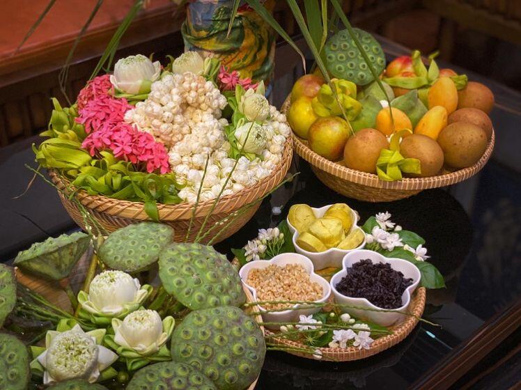 Mâm cỗ 5 triệu cúng Rằm tháng 7, người Hà Nội không tiếc tiền chi để làm cho tươm tất
