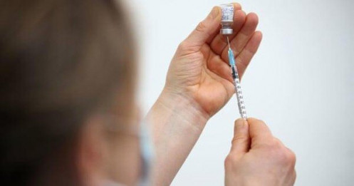 Tiêm liều thứ ba có hại nhiều hơn cho thế giới
