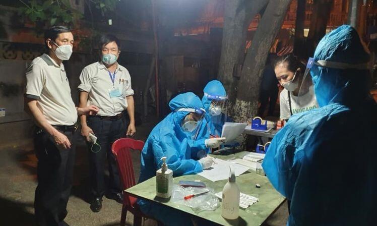 Phong tỏa chợ đầu mối TP Vinh, lấy mẫu xét nghiệm cho toàn bộ tiểu thương