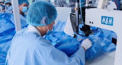 CEO của Adidas, Nike, Coach, Gap... kiến nghị Mỹ tăng tốc viện trợ vaccine cho Việt Nam