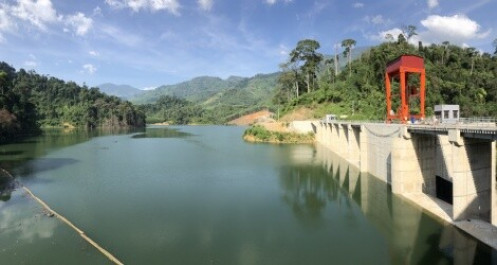 Lợi nhuận Đạt Phương “dềnh” lên theo dòng nước lớn, cổ phiếu lập đỉnh mới