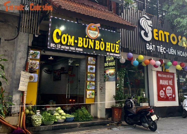 Nhà hàng, quán ăn sang chảnh chuyển qua bán rau, củ quả, đồ thiết yếu