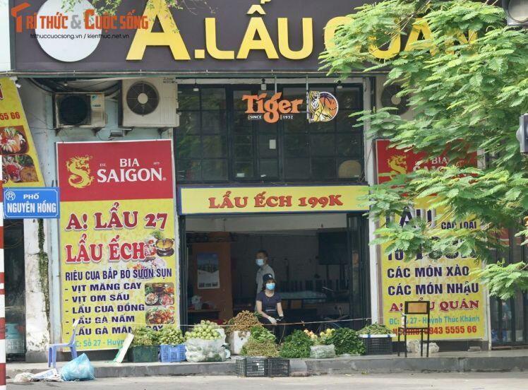 Nhà hàng, quán ăn sang chảnh chuyển qua bán rau, củ quả, đồ thiết yếu