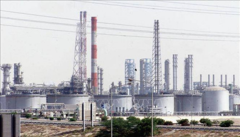 Bất ổn tại Afghanistan khiến giá dầu châu Á giảm hơn 1%
