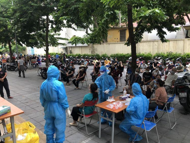Quận Hai Bà Trưng: Chợ Nguyễn Công Trứ hoạt động trở lại sau thời gian phong tỏa tạm thời vì dịch Covid-19