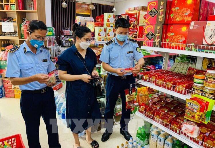 Bánh trung thu mini giá 3.000 đồng/chiếc bán trên mạng xã hội chất lượng ra sao?