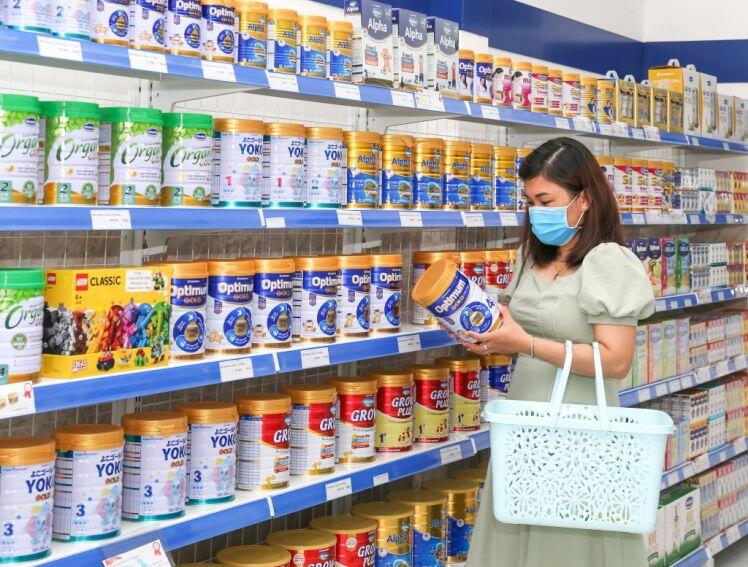 Vinamilk tặng 45.000 phần quà cho người dân khó khăn tại TPHCM, Bình Dương, Đồng Nai
