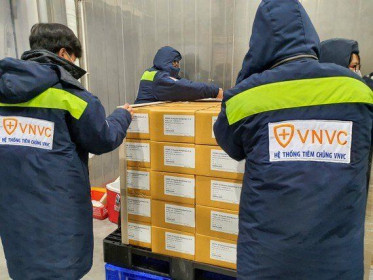 Hơn 1,2 triệu liều vaccine AstraZeneca được VNVC bàn giao cho Bộ Y tế