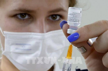 Mỹ cấp phép đầy đủ cho vaccine ngừa COVID-19 của Pfizer/BioNTech