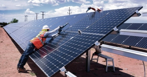 590 tỷ đồng tiếp tục chảy về dự án điện mặt trời KN Vạn Ninh