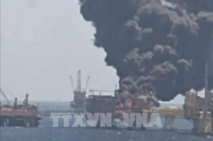 Nổ giàn khoan dầu ngoài khơi Vịnh Mexico làm 5 người thiệt mạng