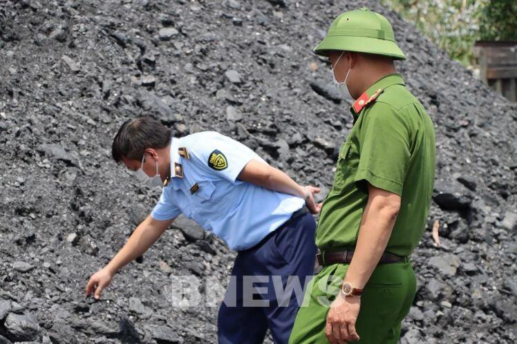 Phát hiện hàng chục nghìn tấn than không rõ nguồn gốc tại Hải Dương