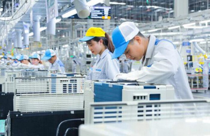 Vốn đầu tư của Việt Nam ra nước ngoài tăng hơn 74% trong 8 tháng