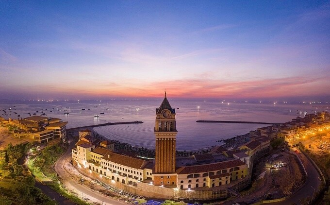 - Theo dự kiến, từ 20/11, Kiên Giang sẽ tổ chức đón khách du lịch quốc tế đến thành phố đảo Phú Quốc  ...