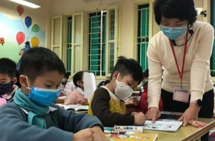 Thưởng Tết giáo viên: Nơi thưởng 200.000 đồng, nơi được một tháng lương