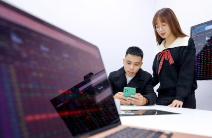 Nhiều cổ phiếu bất động sản tạm thời được 'giải cứu'