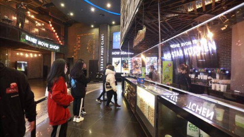 Sau 9 tháng mở cửa trở lại, các rạp chiếu phim Hà Nội chống dịch ra sao?