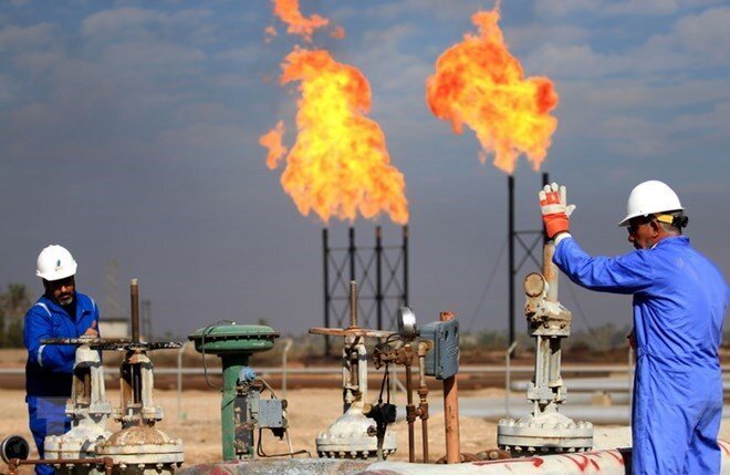 Giới phân tích cho rằng “siêu vòng quay” trên thị trường dầu mỏ đang hoạt động mạnh và có khả năng đẩy đưa dầu vượt mốc 125 USD/thùng. Ảnh: AFP