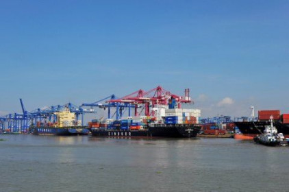 Bộ Tài chính đề nghị TP. HCM xem xét lại đề án thu phí cảng biển