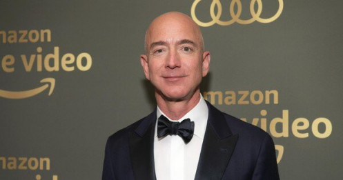 Nhà Trắng ‘bút chiến’ với tỷ phú Jeff Bezos trên Twitter