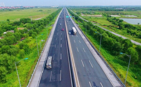 Chính phủ yêu cầu hoàn thiện thủ tục cam kết vốn ngân sách địa phương tham gia 3 dự án đường cao tốc mới