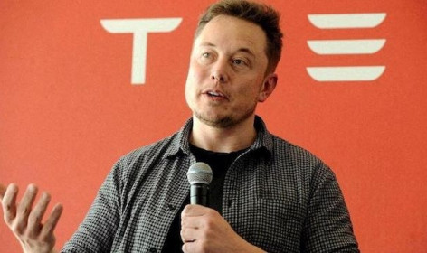 Bị chỉ trích phân tâm vì Twitter khiến cổ phiếu Tesla lao dốc, Elon Musk nói gì?