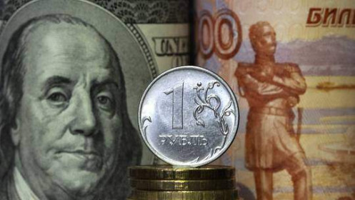 Đồng ruble Nga lập đỉnh cao nhất trong 4 năm so với USD