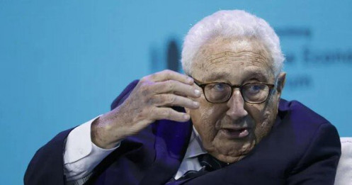 Cựu Ngoại trưởng Mỹ Kissinger nói Ukraine nên nhượng đất cho Nga