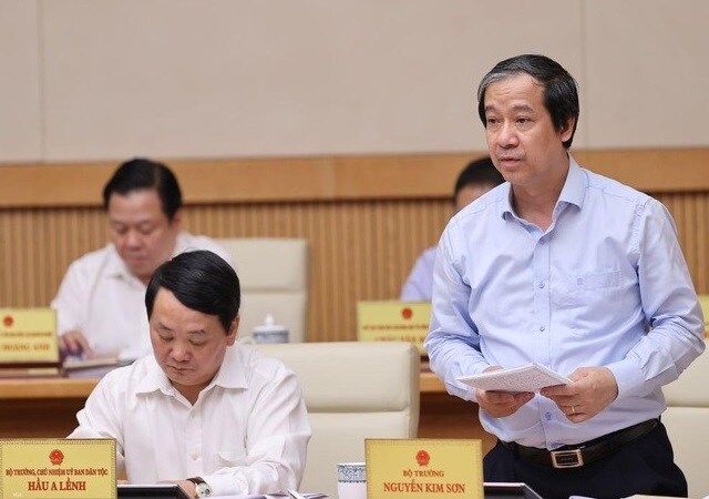 Bộ trưởng Giáo dục và Đào tạo Nguyễn Kim Sơn. data-natural-width640