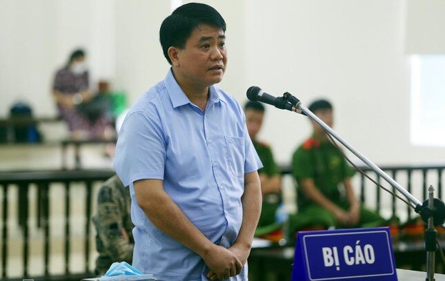 Cựu Chủ tịch Hà Nội Nguyễn Đức Chung được giảm 1 năm tù vì bệnh tật, có nhiều bằng khen ảnh 1