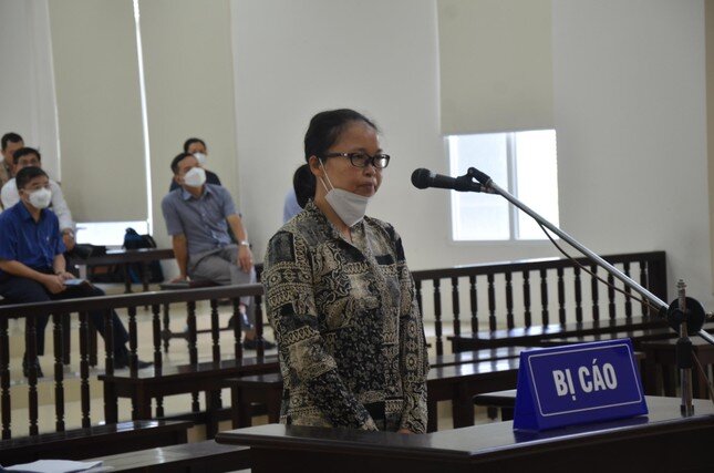 Cựu Chủ tịch Hà Nội Nguyễn Đức Chung được giảm 1 năm tù vì bệnh tật, có nhiều bằng khen ảnh 2
