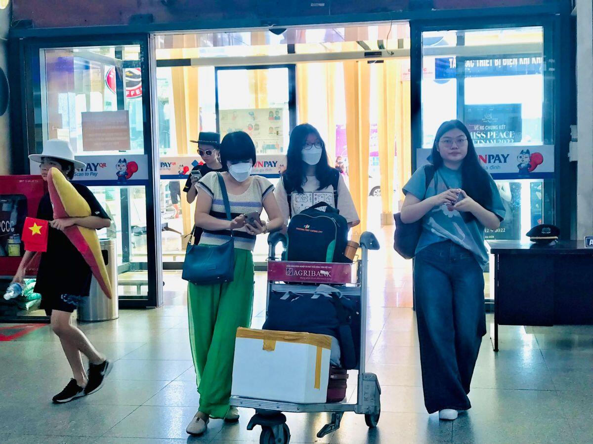 Ngày cuối kỳ nghỉ lễ 2/9, sân bay, bến xe ở Đà Nẵng tấp nập hành khách ảnh 6