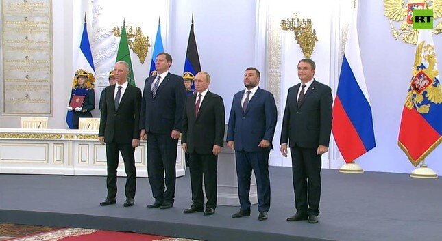 Tổng thống Putin ký hiệp ước sáp nhập 4 vùng lãnh thổ ly khai Ukraine ảnh 2