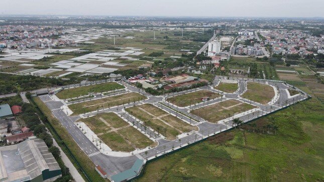 Chủ tịch Hà Nội yêu cầu tháo gỡ định giá đất cho các dự án bất động sản ảnh 1