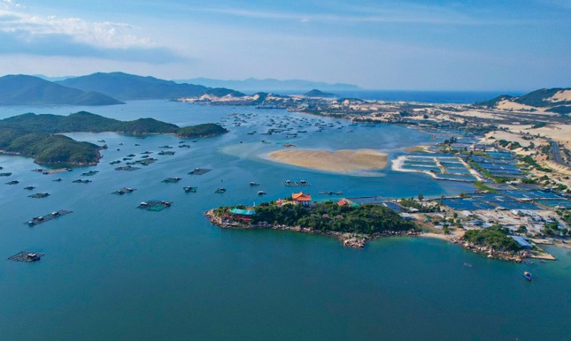 Có gì đặc biệt trong quy hoạch cảng biển, đô thị, du lịch Vân Phong? ảnh 2