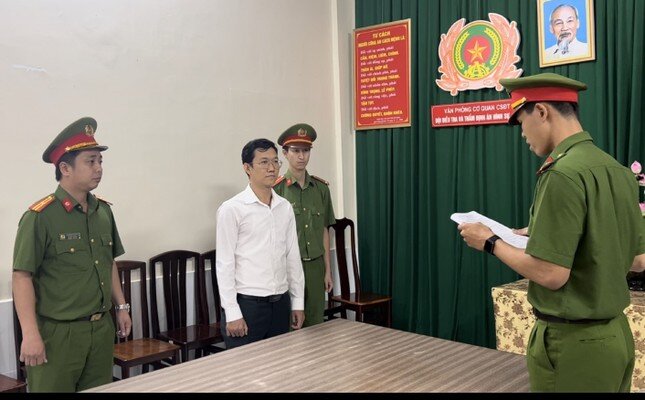 Phân công thẩm phán thụ lý vụ án bà Nguyễn Phương Hằng ảnh 3